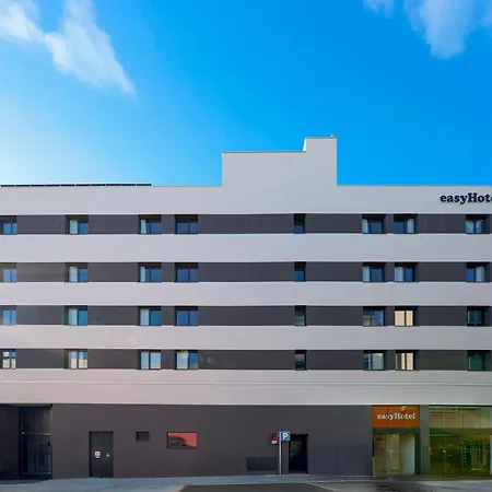 Easyhotel Madrid Alcala-3