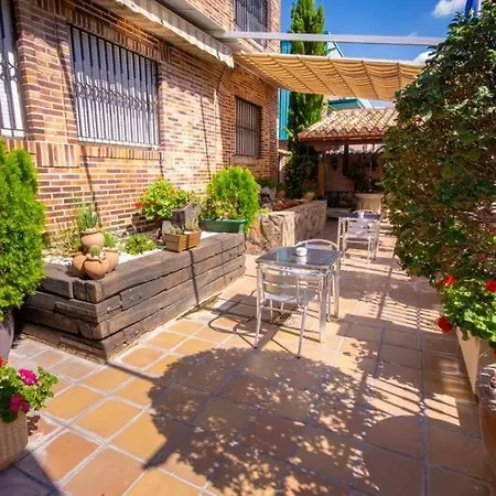 Hostal El Cruce-3