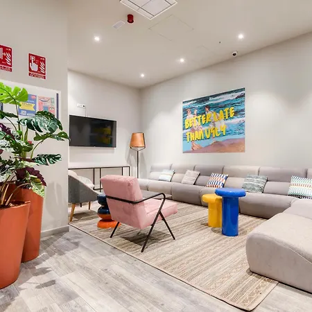 Livensa Living Studios Valencia Marina Real Hotel-Apartamento-3