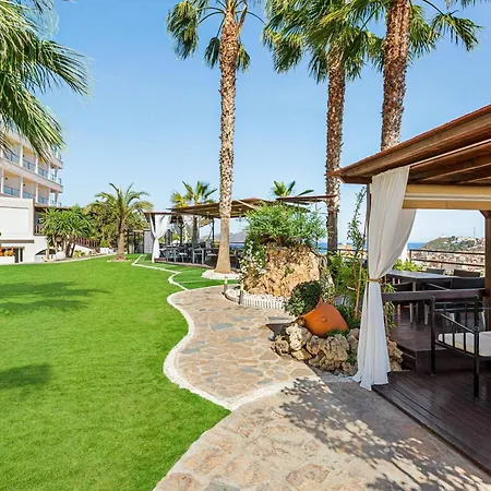 Ramada Resort by Wyndham Puerto de Mazarron-3