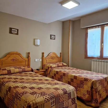 Hostal Valle De Tena-2