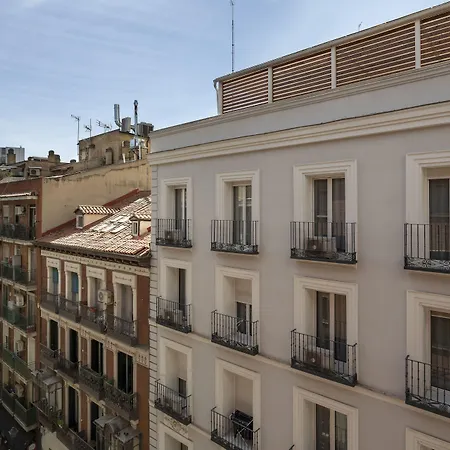 Petit Palace Cliper-Gran Via-2