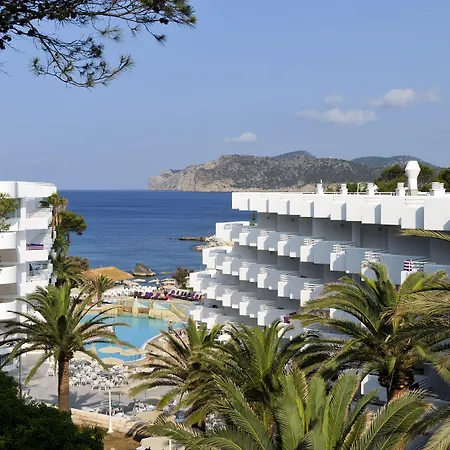 Fergus Style Cala Blanca Suites-2
