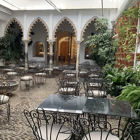 Hotel La Chiquita-2