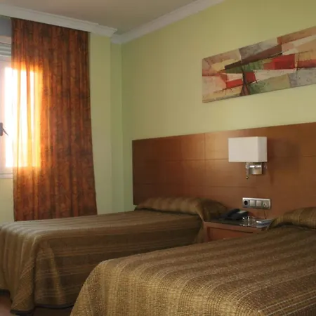 Hotel 4C Puerta Europa-2