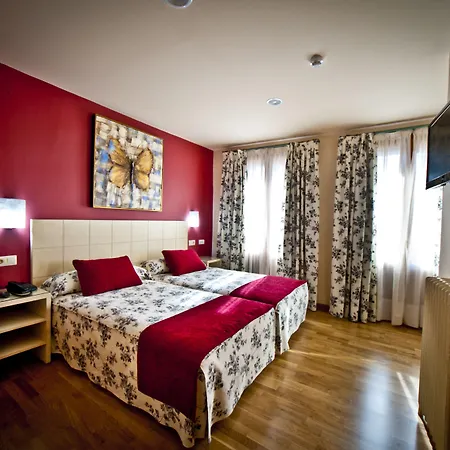 Hotel Condes de Castilla-2