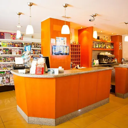 Hotel Maycar-2