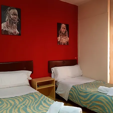Hostal Padre Isla 1-3