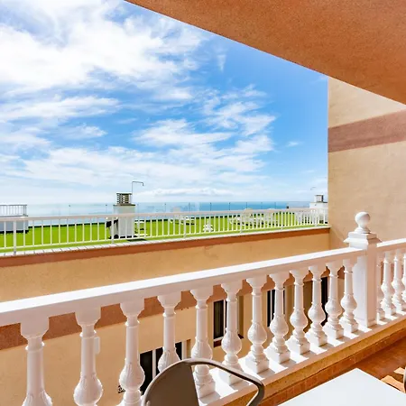 Los Menores Sea View-3