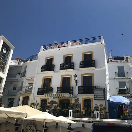Salamandra Plaza-3