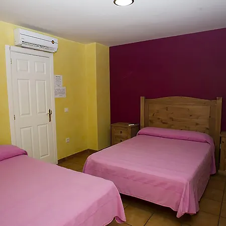 Hostal Velarde-2