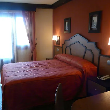 Hotel Tio Manolo De Noia-2