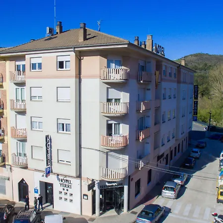 Hotel Yerri-2