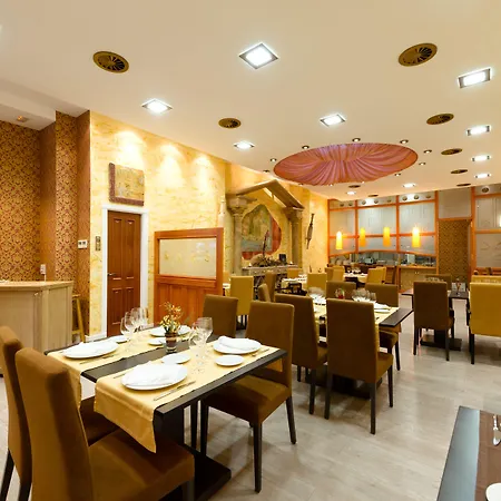Aparthotel Capitolina-2