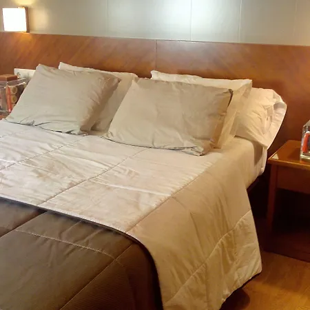 Hotel Avenida-3