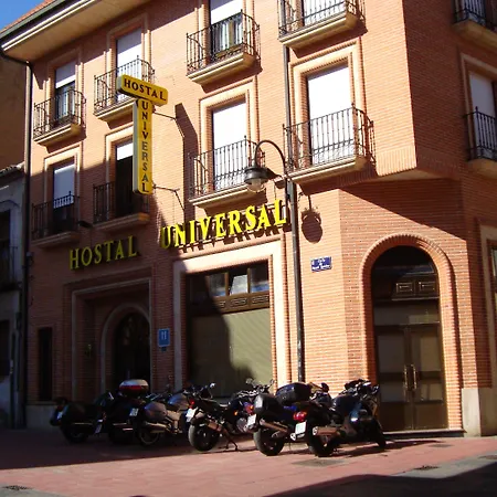 Hostal Universal-3