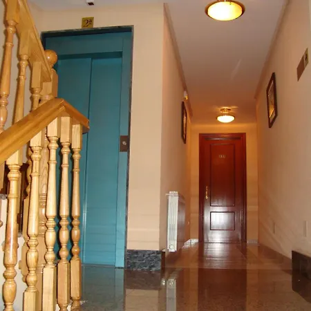 Hostal Universal-2