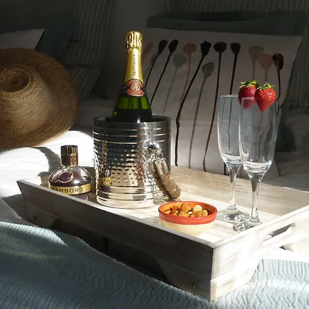 Villa Breeze Boutique Guest Rooms, Marbella-3