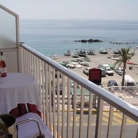 Hostal Costa Sol-3