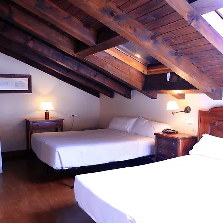 Hostal Antxitonea-3