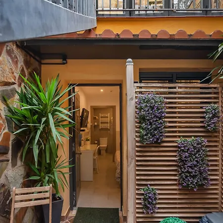Hostal House-2