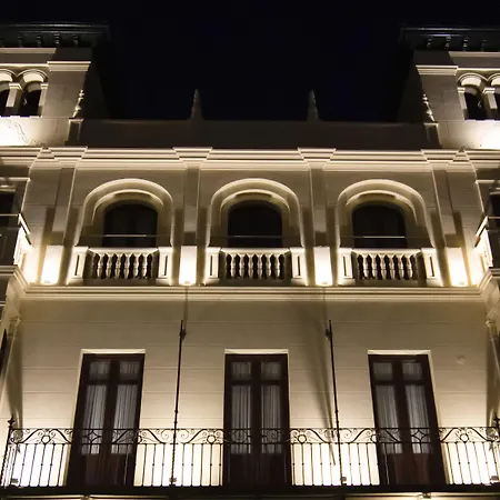 Hotel Oleum - Parking Gratuito bajo disponibilidad y reserva previa-2
