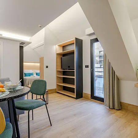Feelathome Ventas Suites-3