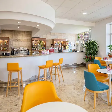 Hotel Servigroup Trinimar-3