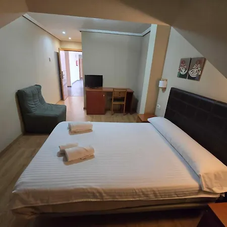 Hotel El Roble-3
