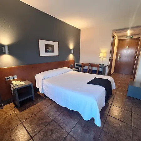 Hotel Yerri-3