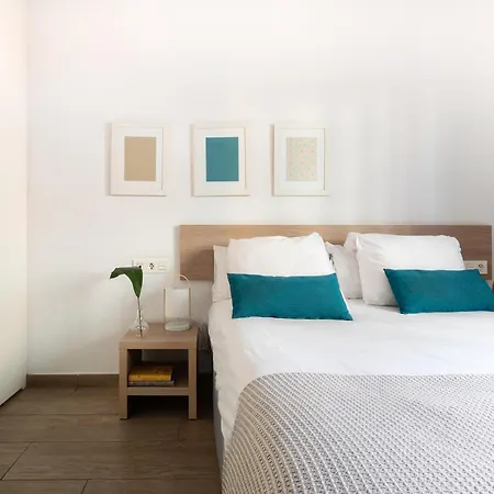 Feelathome Plaza Apartments-3
