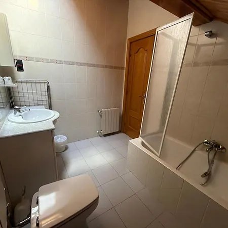 Hotel Pirineos Ainsa-3
