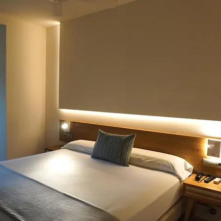 Hotel Brisamar Suites-2