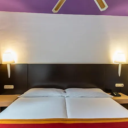 SBH Monica Beach Resort-2