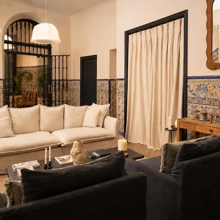 Honest Sevilla Hotel-3