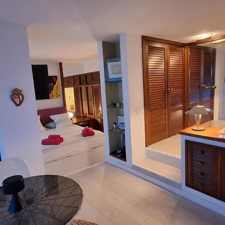 Solo Atico Guest Suites-2