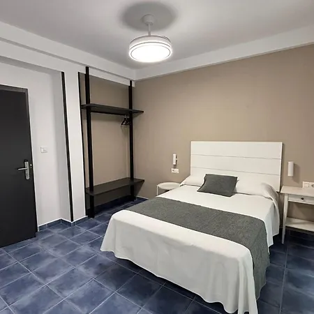 Hostal Casa Julio - Auto Check-In-3