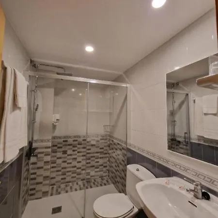 Hostal Valle De Tena-3