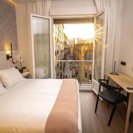 Príncipe de Vergara Rooms-2