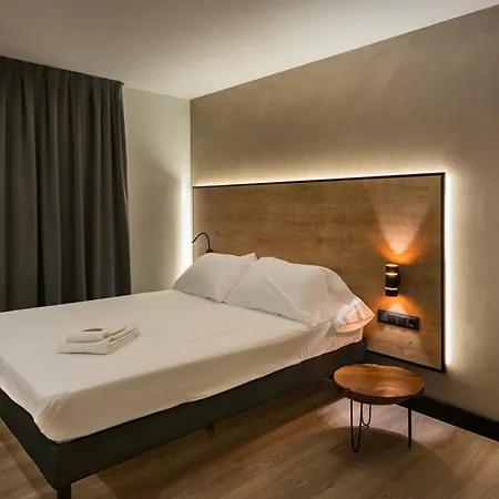 Ibis Styles Figueres Ronda-2