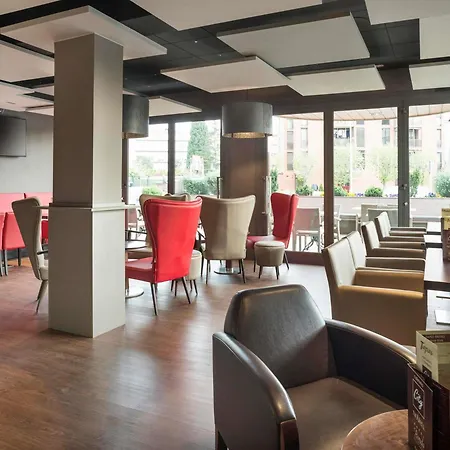 Ibis Styles Figueres Ronda-3