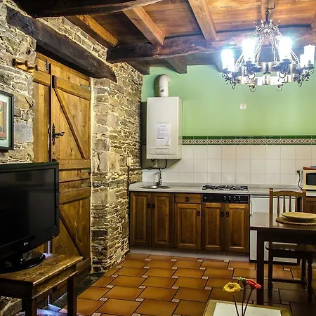Casas Rurales Taramundi Verde-3