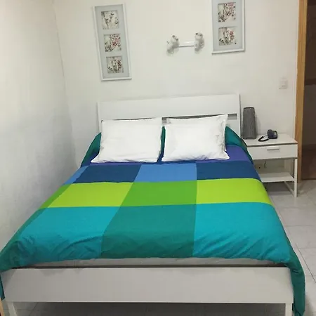 Hostal Tres Cantos-2