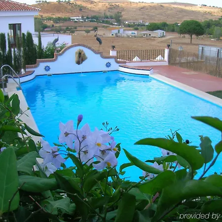 Hotel Vega De Cazalla-3