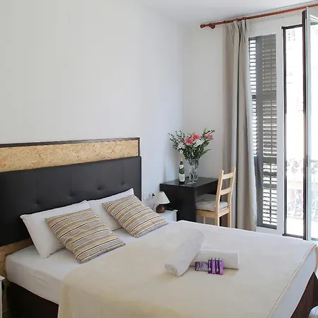 Hostal Balkonis-2