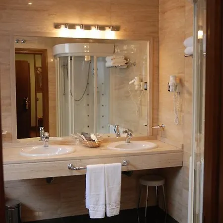 Hostal Los 5 Pinos-3