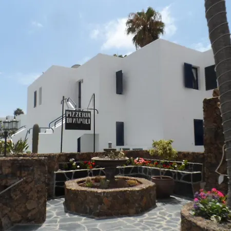 Habitaciones Residencial Corralejo Centro Playa-2