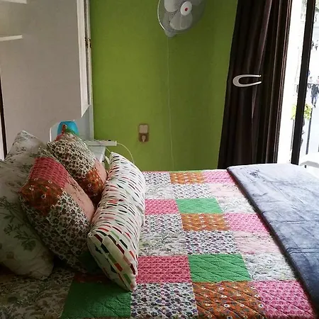 Barcelona Nice & Cozy Residencia De Estudiantes-3