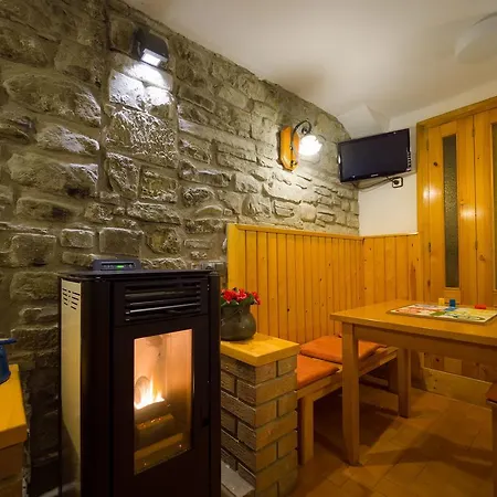 Hostal Pirineos-3