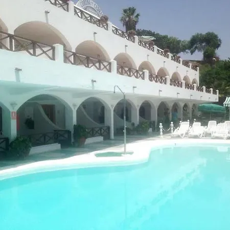 Apartamentos Corona Cedral-2